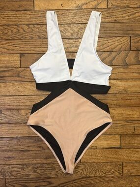SHEIN Black & Nude Colorblock Plunge Swimsuit NEW
